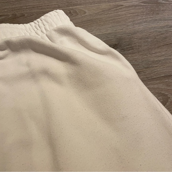 White sweatpants - Picture 4 of 4